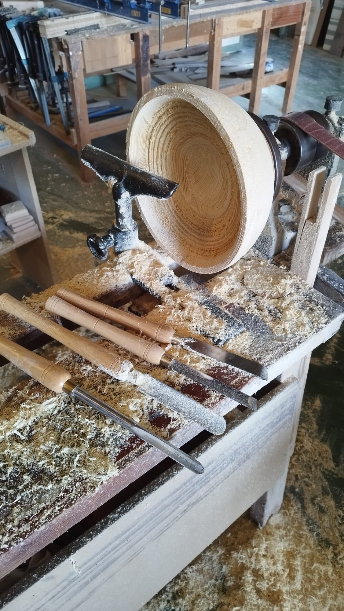 A vueltas con la madera III